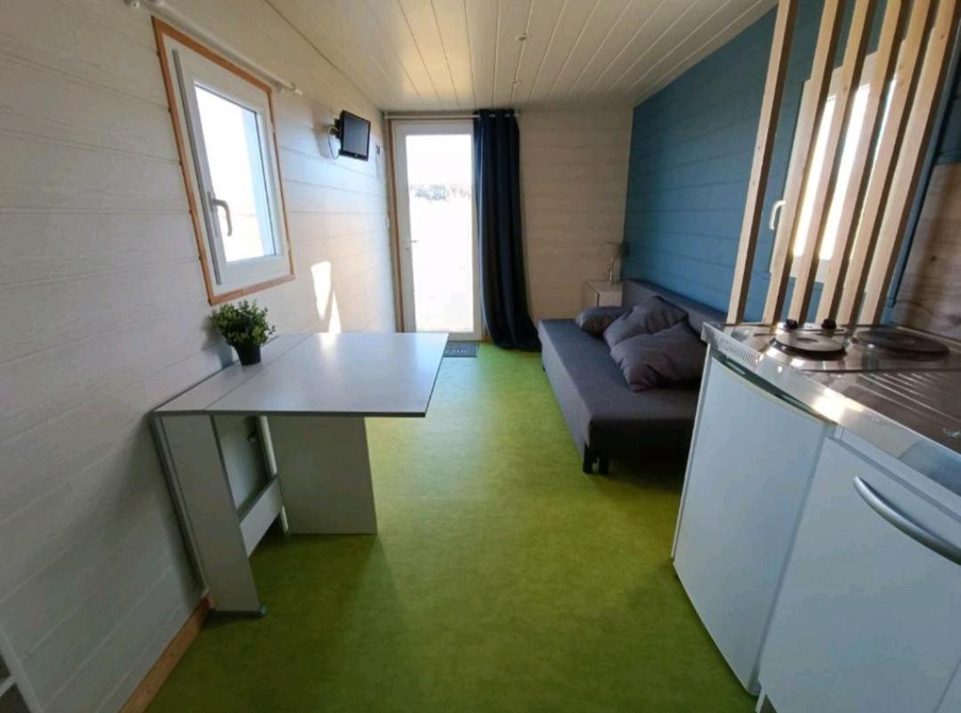 Logement Insolite Au Coeur De L'Auvergne Rochefort-Montagne 外观 照片